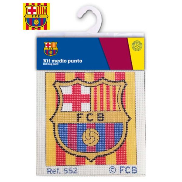 FCB – Kit Bordado Medio Punto sobre Cañamazo – (licencia oficial) – Fútbol Club Barcelona – Escudo – 12,0 x 12,0 cm. – Moda The Happy Patch - Imagen 3