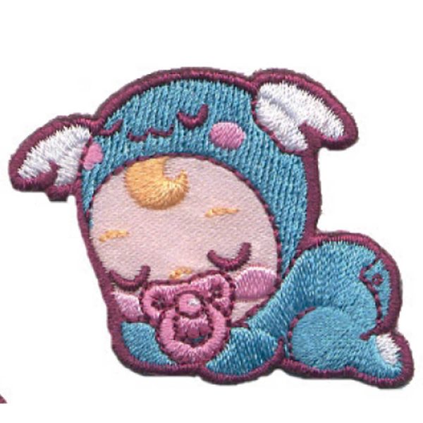Parches Ropa Charuca – Parche Bordado Ropa – Kawaii – (licencia oficial) – Charuca Baby – Baby – Bebé – Muñecos – Tiernos – Cute – 6,0 x 4,8 cm. - Moda The Happy Patch