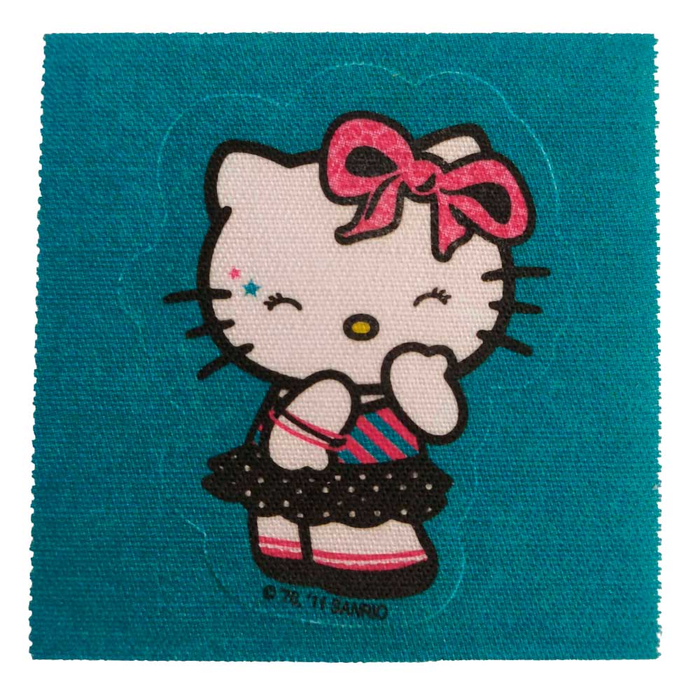 Parches Ropa Sanrio – Parche Impreso Troquelado Ropa – (licencia oficial) – Animales – Hello Kitty – Gata & Lazo Rosa – Bebé – Infantil – 5,0 x 5,8 cm. - Moda The Happy Patch - Imagen 2