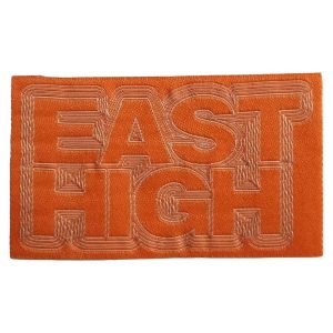 Parches Ropa Disney – Parche Impreso Ropa – (licencia oficial) – High School Musical – Logo East High – Juvenil – 7,5 x 4,4 cm. – Moda The Happy Patch